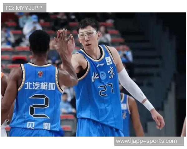 周琦进攻积极性不足全场仅出手四次贡献七分八篮板两助攻表现平淡