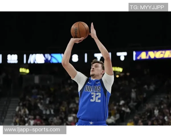 弗拉格季前赛首秀感受愉快根据防守调整战术简化比赛过程 弗拉格季前赛首秀感受愉快根据防守调整战术简化比赛过程