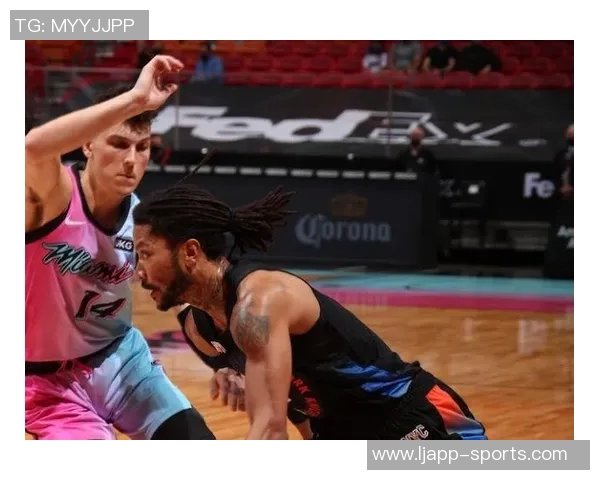 洛伊德替补出战表现惊艳高效得分助球队取得胜利